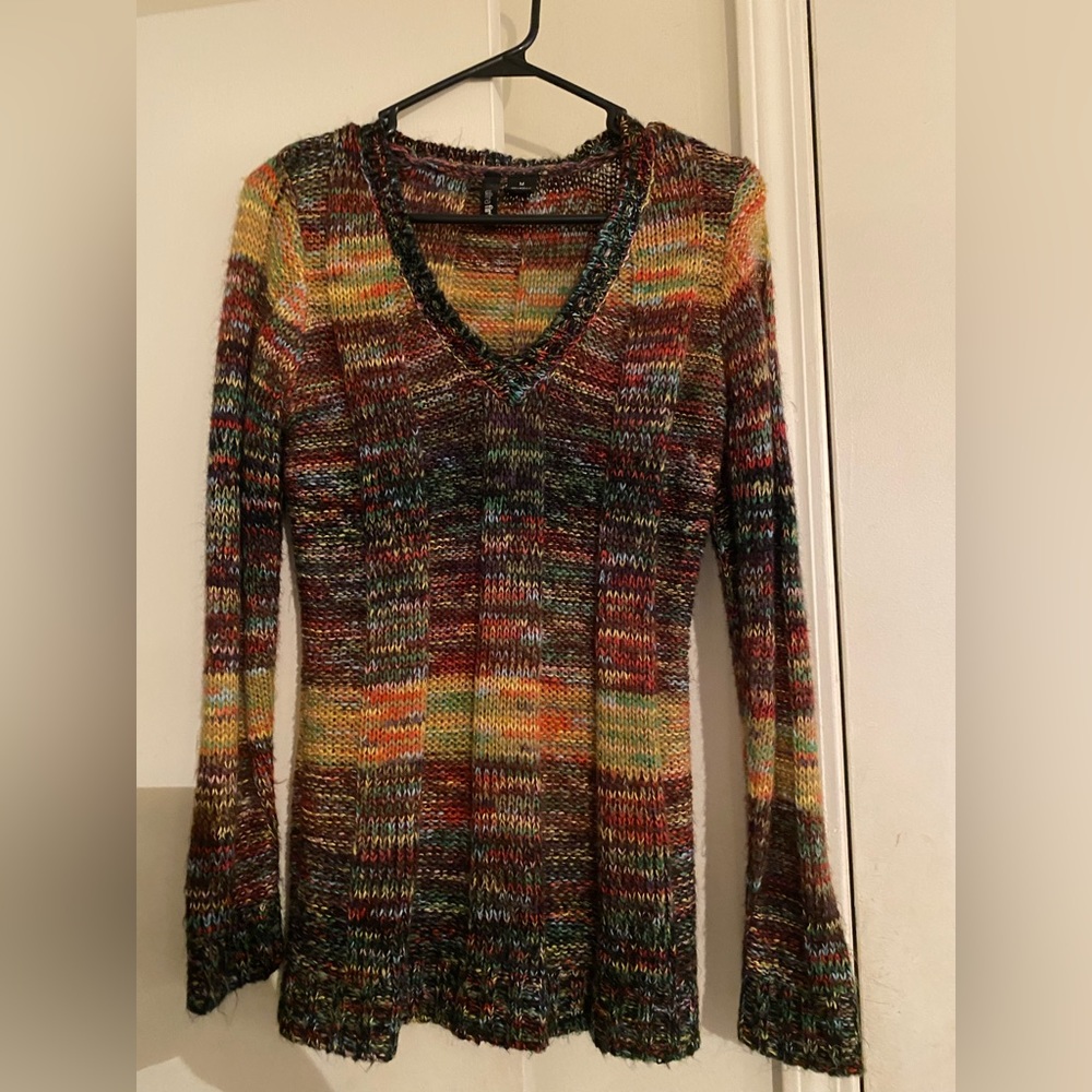 Multicolored v neck sweater 100% acrylic sz M